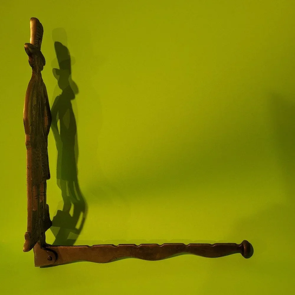 VINTAGE hooks bronze ( ? )